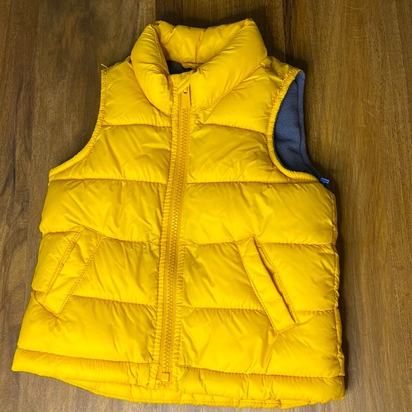 Old Navy Other - Yellow toddler vest